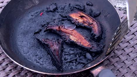 Carne-Quemada-En-Una-Sartén-Quemada