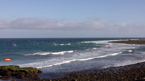 Wind-Surfers-In-Pozo-Izquierdo,-Gran-Canaria