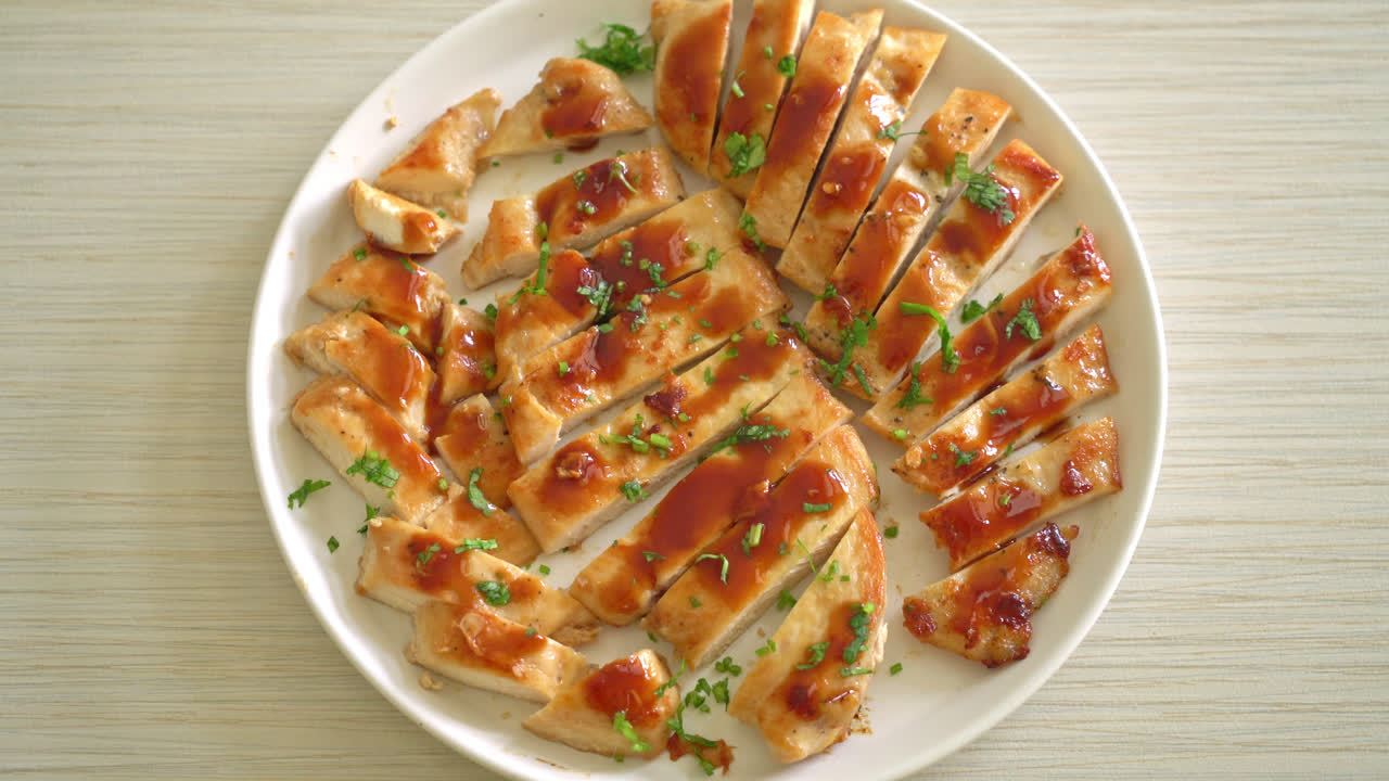 ⁇  접시 에  ⁇ 어 먹은 그릴 된  ⁇  가 ⁇