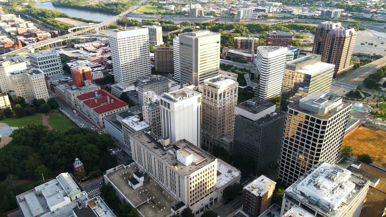 리치몬드, 버지니아의 시내와 강변 | 공중 비행 | 2021년 여름