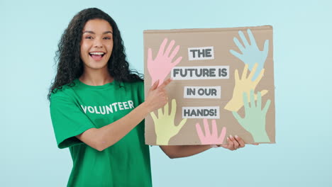 voluntario, cartel y retrato de una mujer