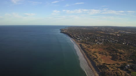 Aerial-view-of-the-coastline-of-Fleurieu-Peninsula,-South-Australia