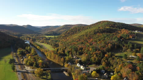 Beautiful-fall-autumn-leaves-colorful-mountain-vista-aerial-in-new-england-USA