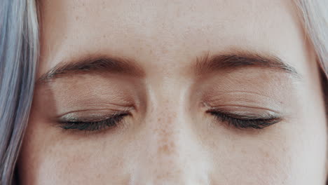 mis ojos han visto más de lo que sabes.