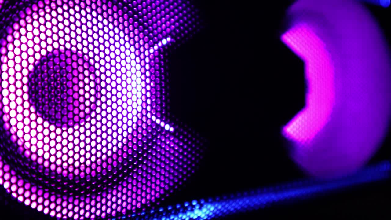 Music speaker with backlight