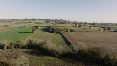 Cotswolds-Gloucestershire-Campo-Aéreo-Paisaje-Campos-A-Finales-De-Otoño