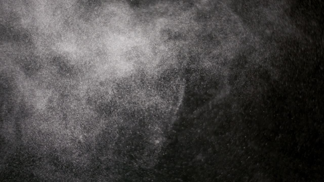 검은 바탕에 분리 된 파우더