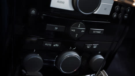 car's central control for air conditioning