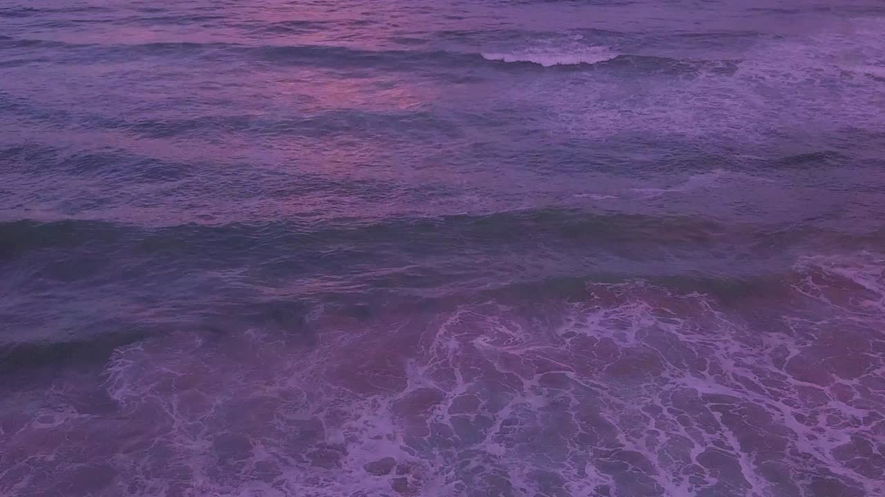 входим в море.