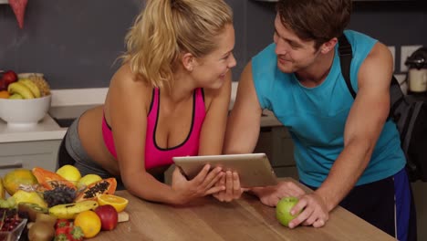 cpouple with healthy life using tablet