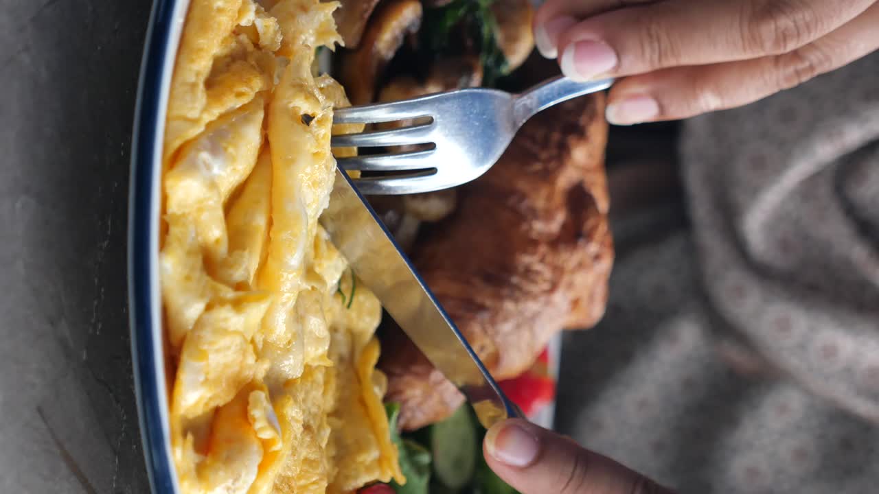 Omelet with Mushrooms