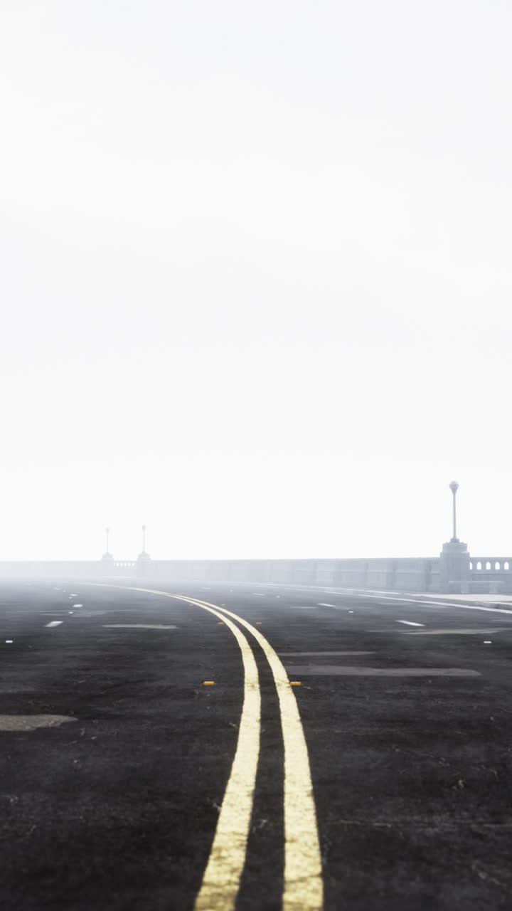 안개 속의  빈 길