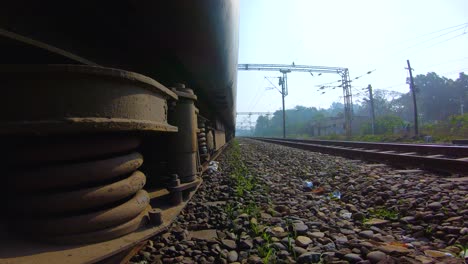 Vía-Férrea-Vista-Desde-El-Viaje-En-Tren-En-La-India-5