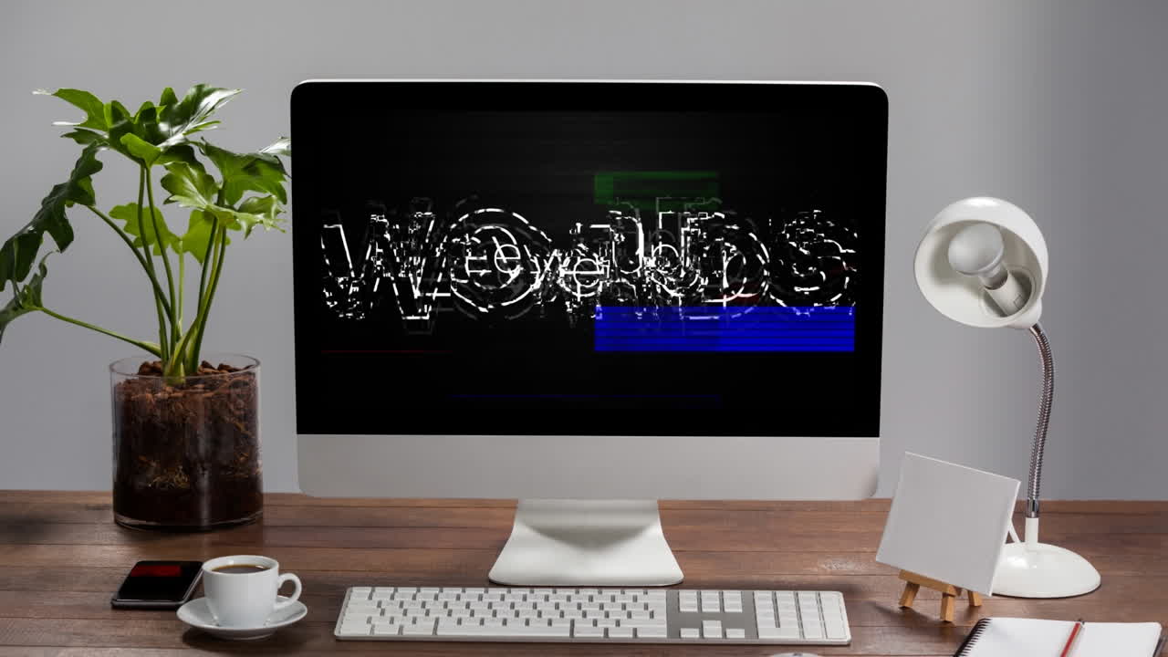 анимация текста на уровне и помехи на компьютере.