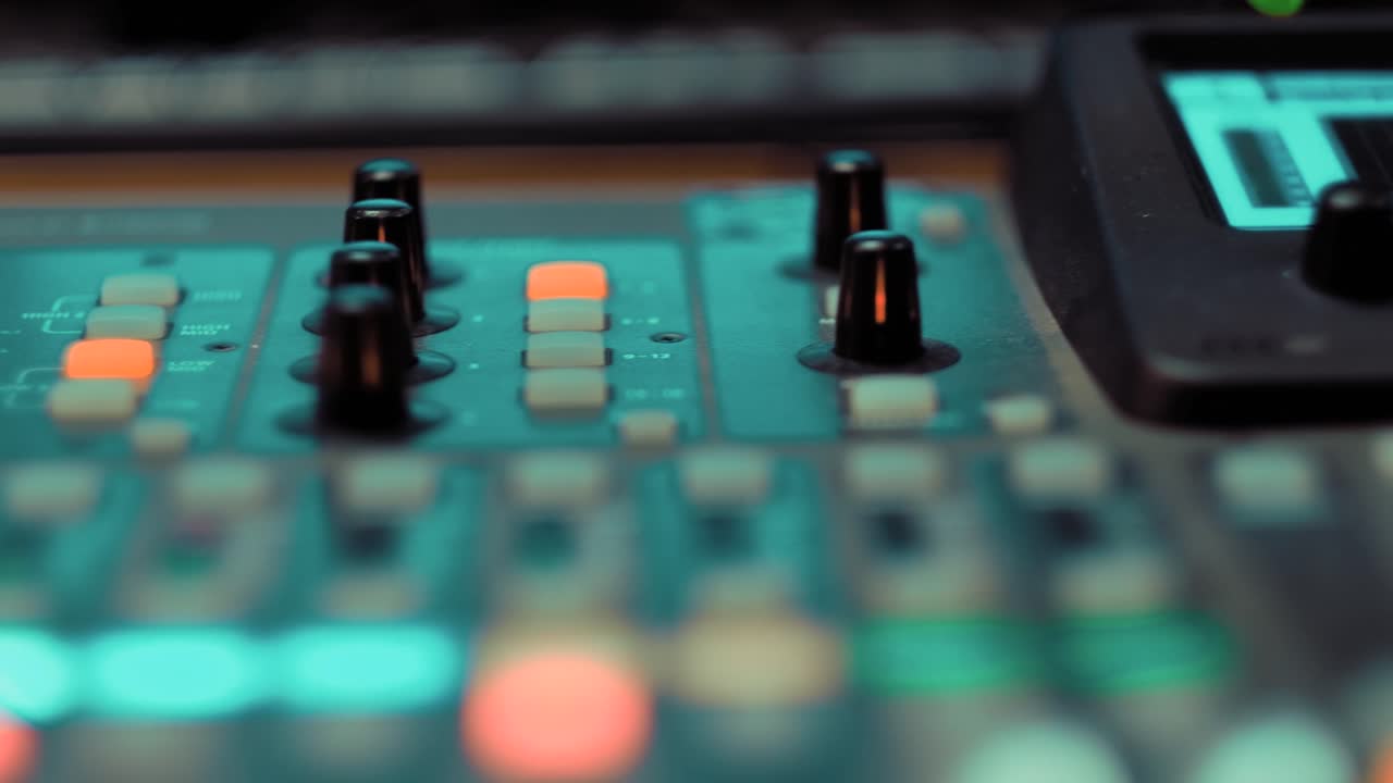 estación de trabajo de la emisora en vivo