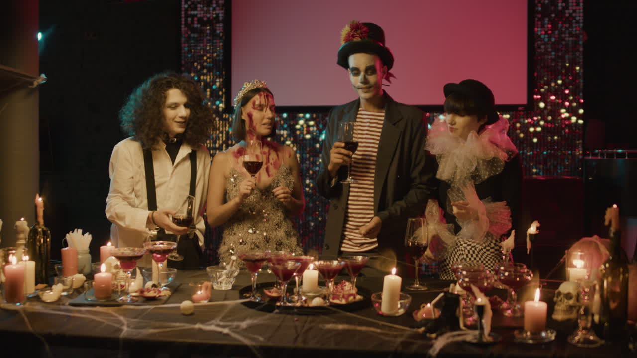 할로윈 테이블 설정