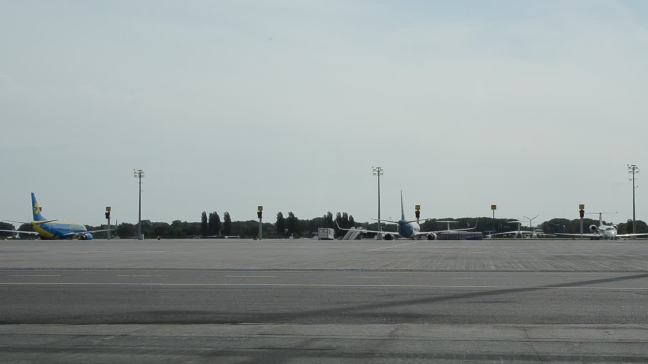 L'aereo all'aeroporto