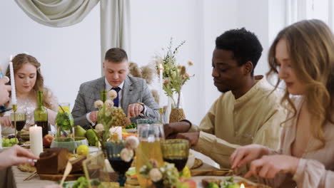 People-enjoying-the-banquet