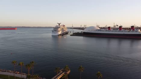 Aerial-shot-of-docking-Queen-Mary