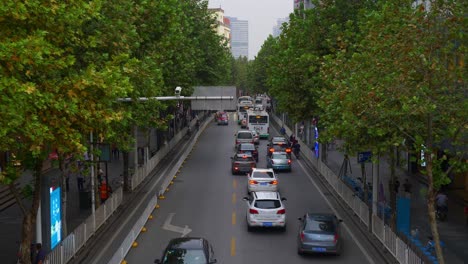 hora del día tráfico de la ciudad de wuhan puente callejero panorama en cámara lenta 4k china