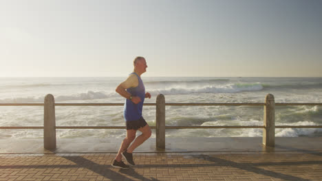 Senior-man-running-on-the-promenade