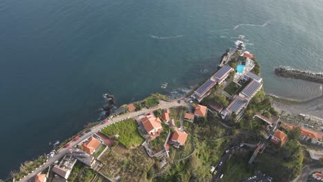 Vista-Aérea-De-La-Parroquia-De-Ponta-Do-Sol-En-La-Isla-De-Madeira-5