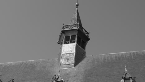 Detail-of-the-Hall-Tower-on-Main-Square-in-Damme,-Belgium