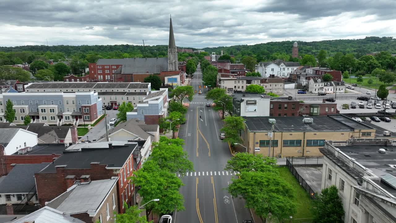 calle principal de la ciudad americana en pensilvania