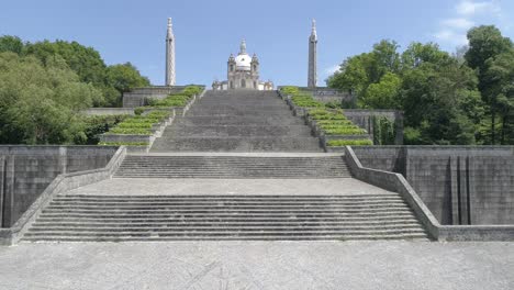 Luftaufnahme-Des-Historischen-Heiligtums-Unserer-Lieben-Frau-Von-Sameiro-In-Braga,-Nordportugal