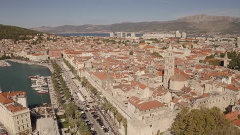 Una-Hermosa-Vista-Aérea-De-La-Ciudad-De-Split.