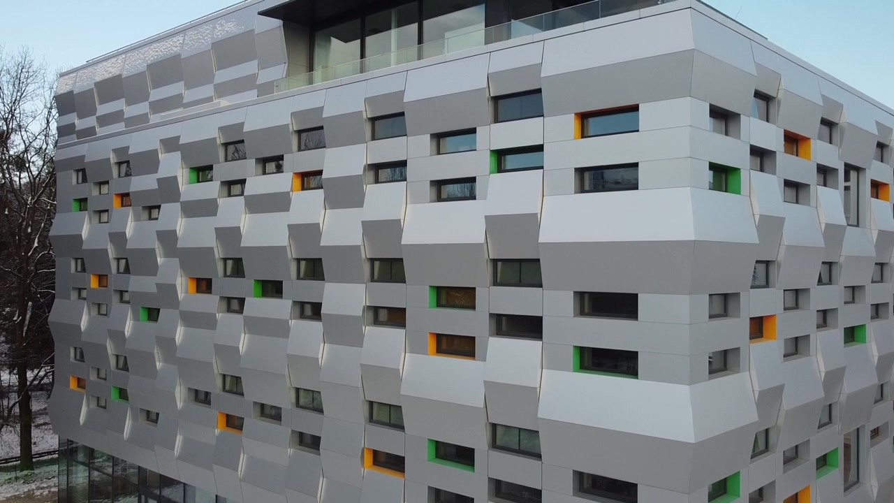 Elementi di architettura moderna. Riprese dell'edificio.