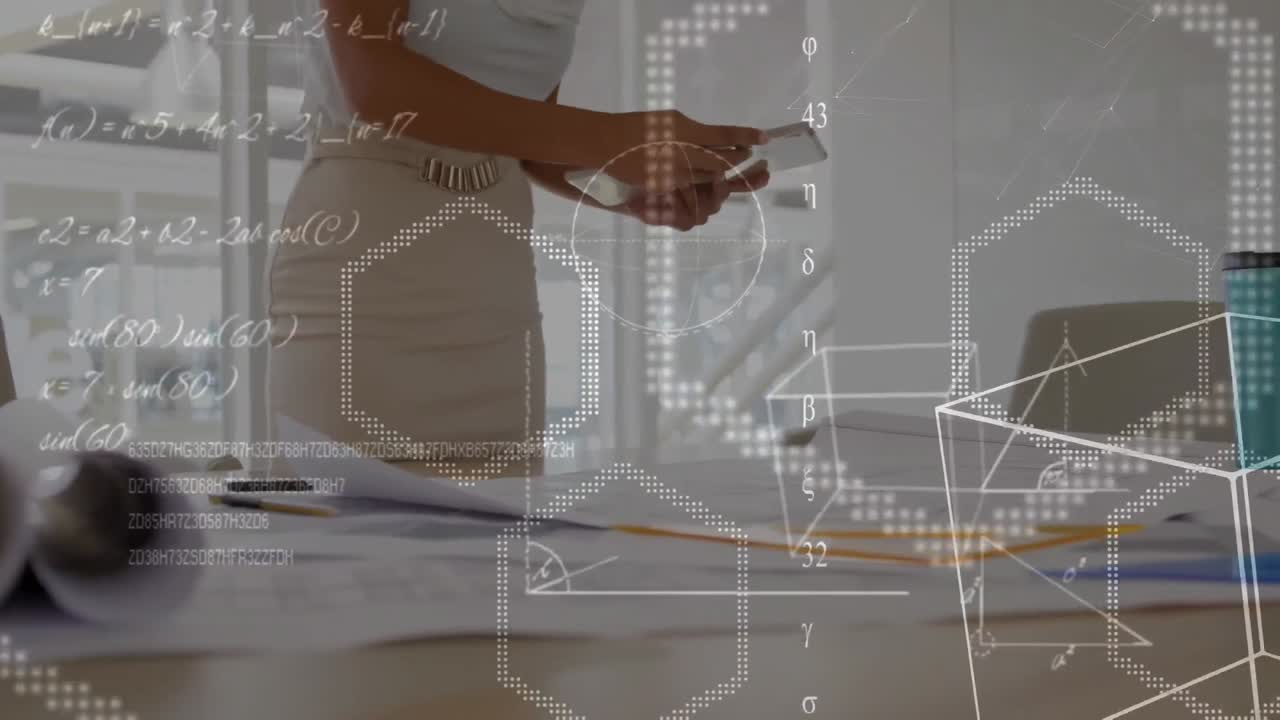 animación del procesamiento de datos sobre una mujer de negocios biracial en la oficina