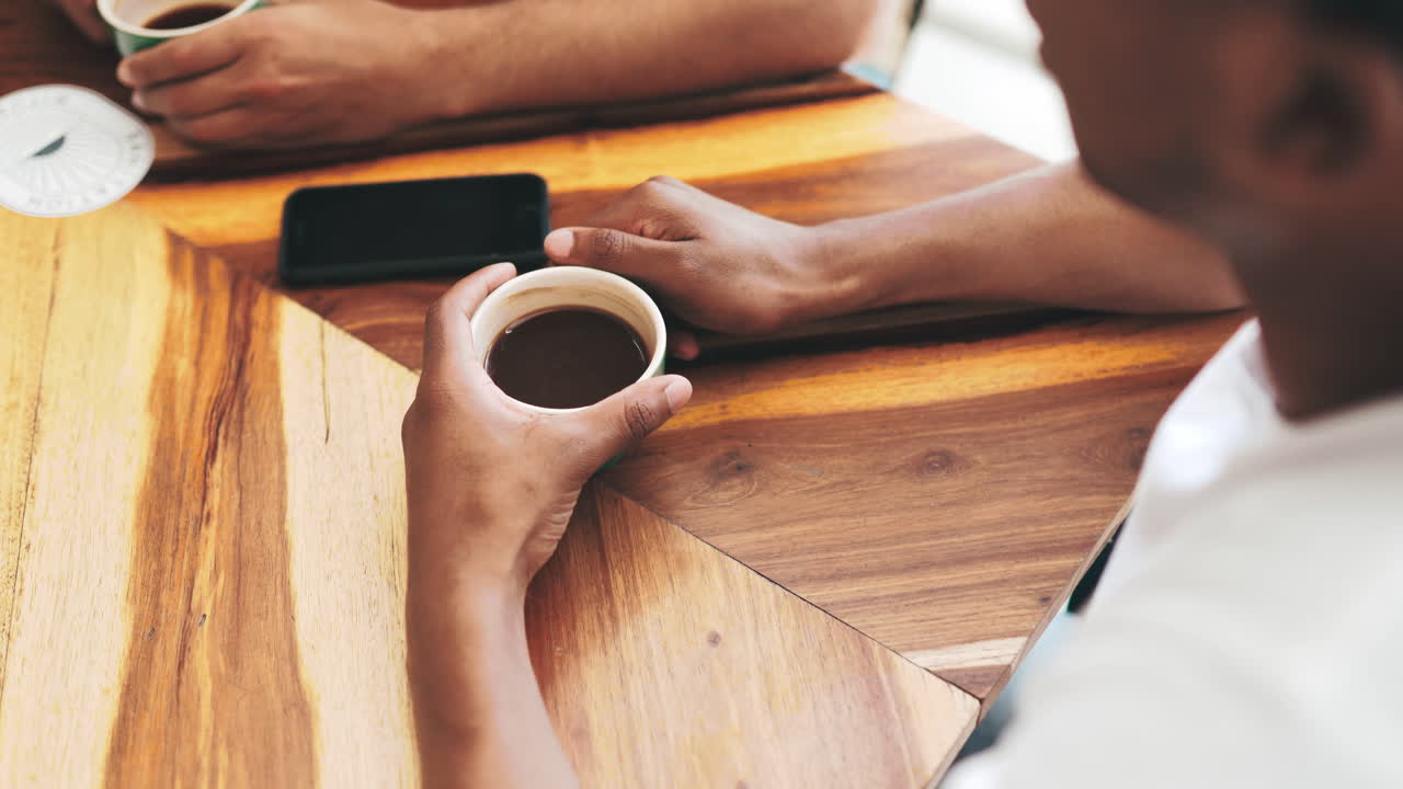 커피와 친구는 완벽한 혼합물입니다.