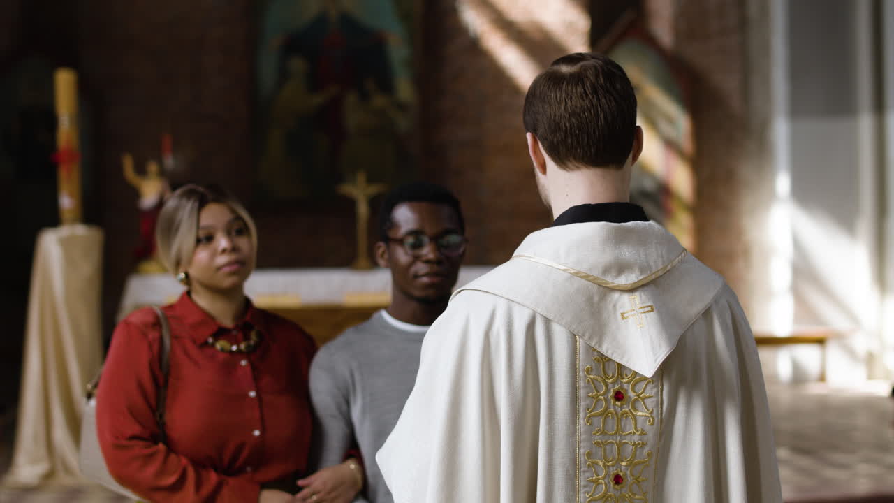 일요일 교회에서 가족