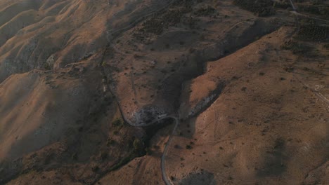 amplia vista aérea a través de mevo hama, revelando el mar de galilea