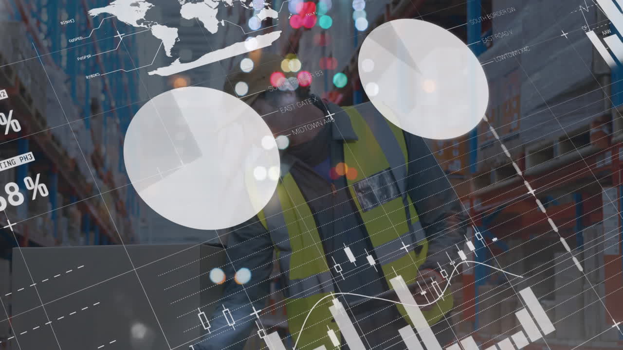 animación de gráficos y datos financieros sobre un trabajador de almacén caucásico