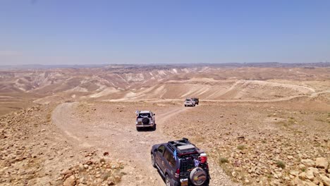 SUV's-driving-in-the-desert-off-road