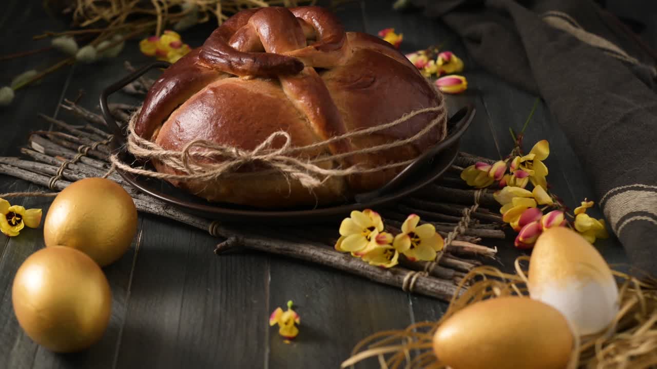 folar de pascua con huevo