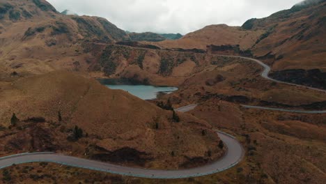 Cinematic-aerial-shot-of-the-Lagunas-de-Atillo-in-Ecuador