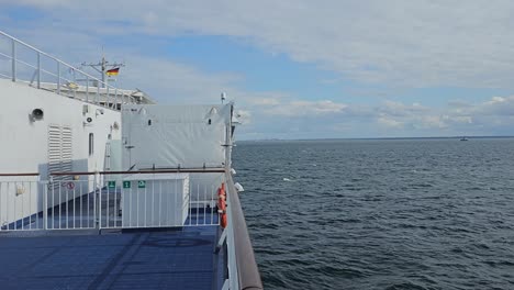 Vista-Desde-La-Cubierta-Del-Ferry