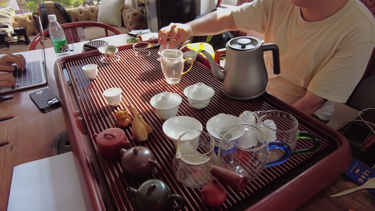 차 의식이 진행 중입니다.