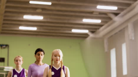 adolescentes en una sesión de entrenamiento.