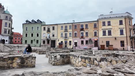 Plaza-Del-Casco-Antiguo-De-La-Ciudad-De-Lublin,-Vista-Panorámica