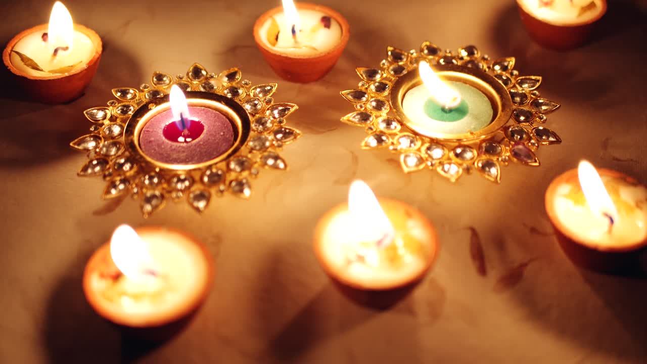 Decorazione per Deepavali, una delle feste più popolari dell'Induismo