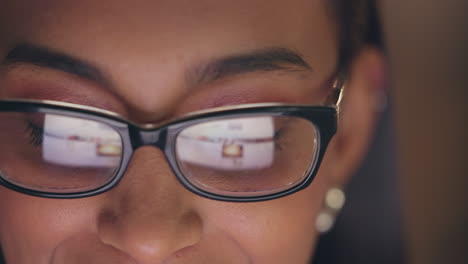 Woman,-glasses-reflection-and-online-at-night