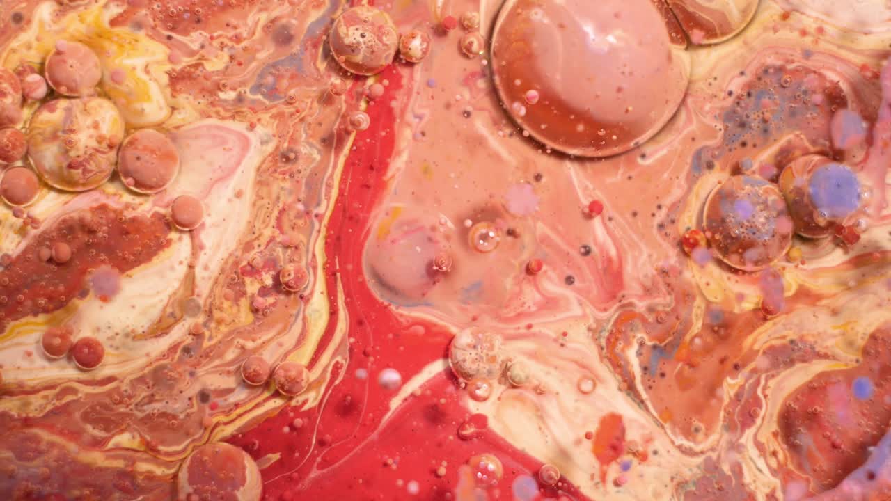 거품을 가진 추상적인 유체 예술