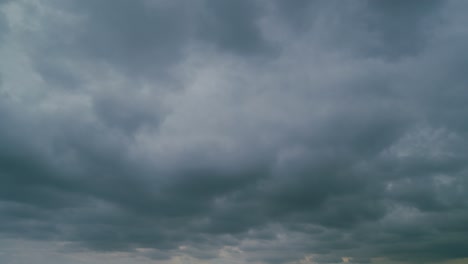 clouds before thunder storm coming. dramatic cloudy rainy sky. time lapse.