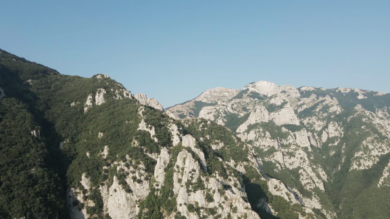 Circling around the mountain cliffs of Irpinia in Campania, Italy.