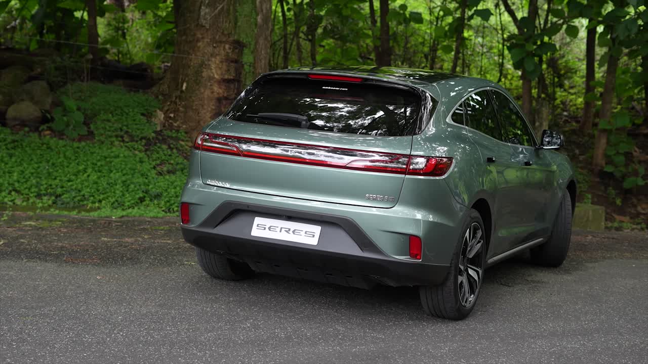 High-end electric car brand Seres 5, rear of electric car