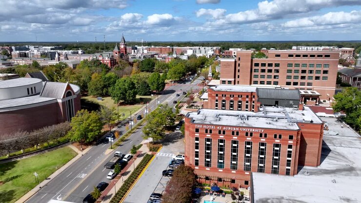 campus dell'università di auburn e aerea della città